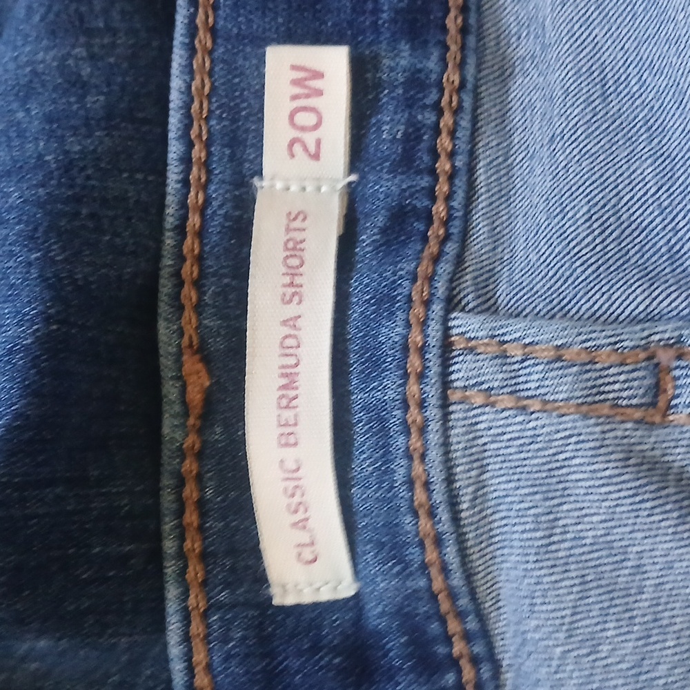 Levi's Blue Denim Women's Bermuda Shorts - Picture 5 of 6